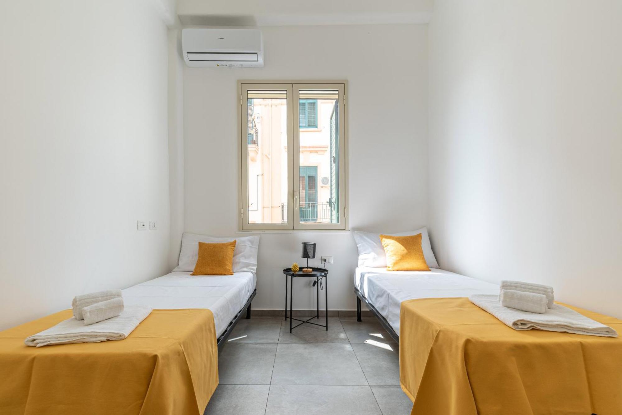 Lumar Sicilia - Magione Apartment Palermo Bagian luar foto