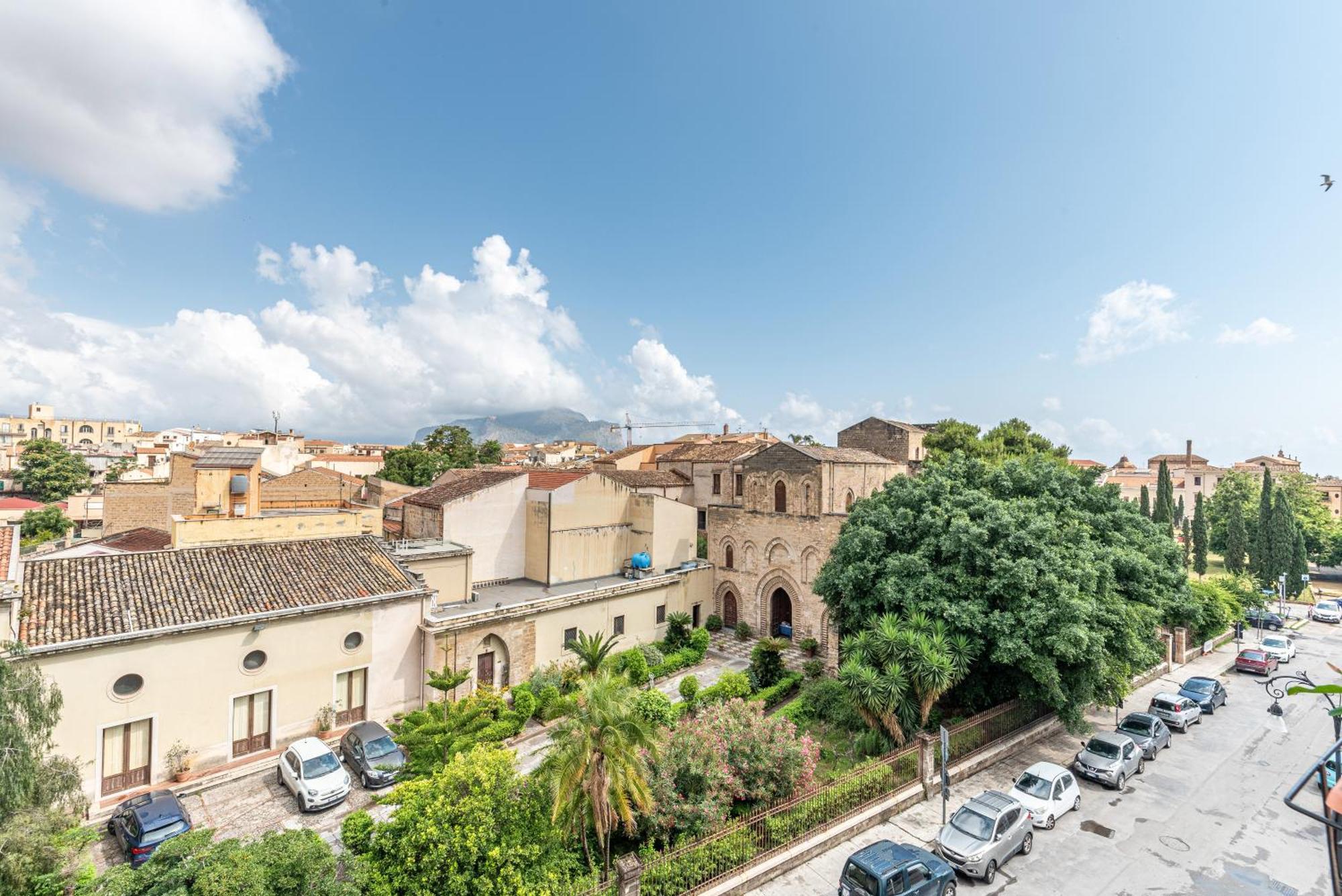 Lumar Sicilia - Magione Apartment Palermo Bagian luar foto
