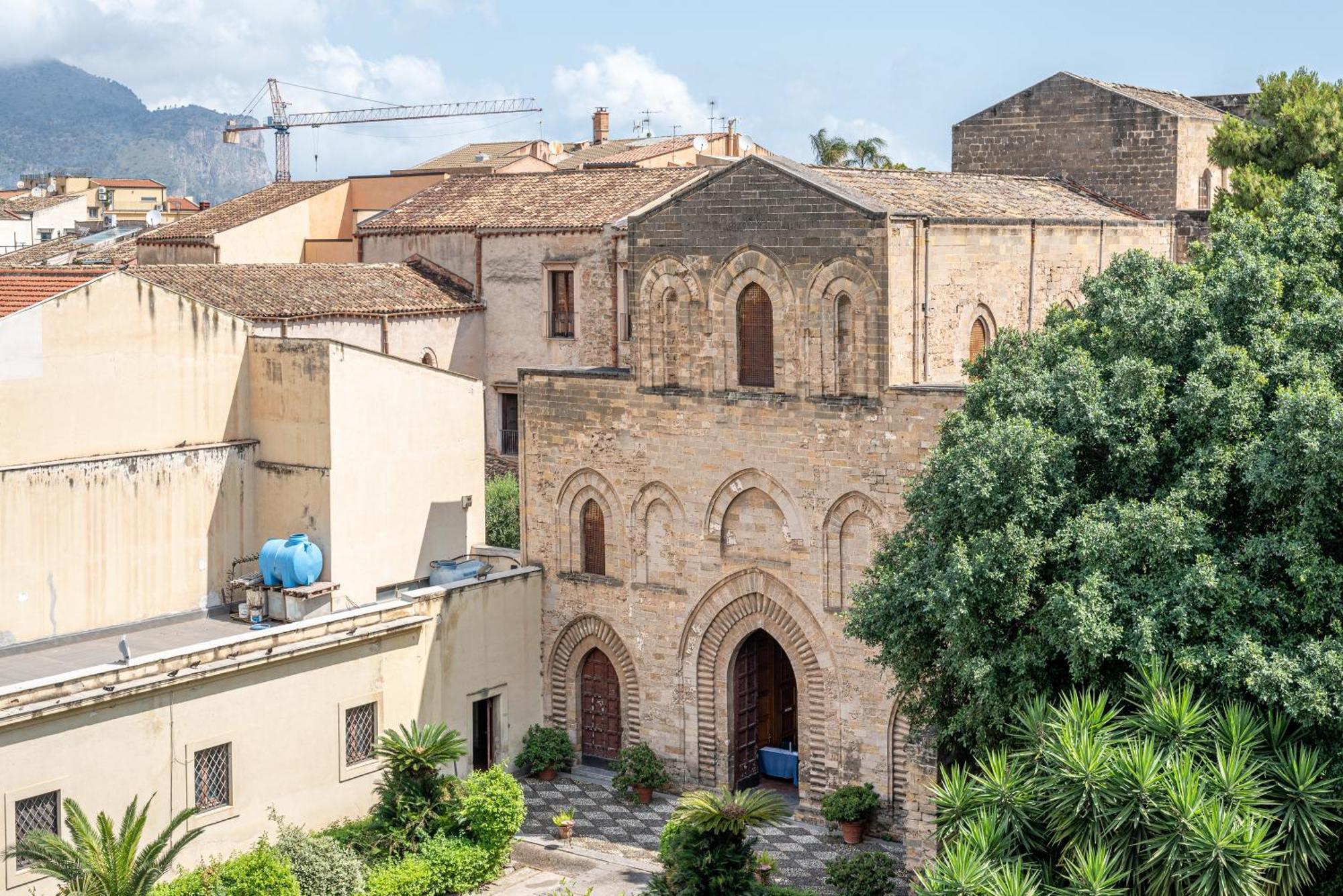 Lumar Sicilia - Magione Apartment Palermo Bagian luar foto